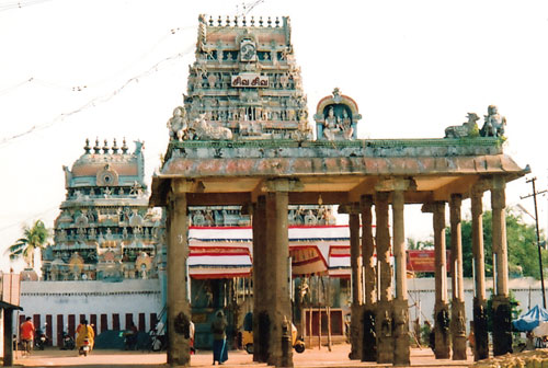 Vadu Tirumullai Gopuram